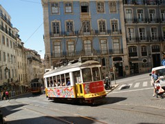 Abstieg von derCatedral de Lisboa Richtung Unterstadt