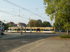 Hier die Gleise, die vom Straßenbahnnetz zum Albtalbahnhof führen