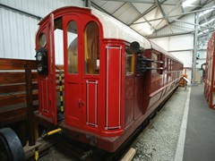 Kabelabahnwagen 55 der Glasgow Subway im Scottish Rail Museum in Bo'ness
