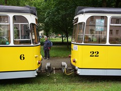 Die Wagen werden angekuppelt