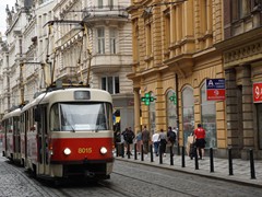 Auf Linie 6 ein Tatra T3M-DVC in der Vodickova