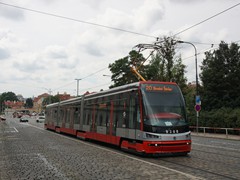 Biegt man nach der Station Malorstranká nicht rechts ab, geht es Richtung Chotkova, die Serpentinen hinauf.