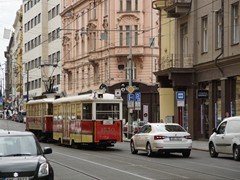 Unterwegs als Museumslinie ist immerhin noch Triebwagen 412 mit Beiwagen 1530 Der Triebwagen 1920 vom Vorgänger der TATRA Werke der Waggon- und Tenderfabrik F. Ringhoffer gebaut. Der Beiwagen 1945 von TATRA