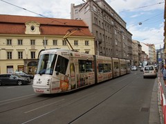 Škoda14T in der Spálená Straße