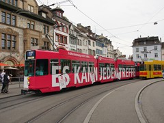 Kreuzung der Linie 17 am Barfüsser Platz