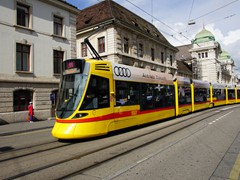 Ein Stadler Tango der Baselland Transport AG 