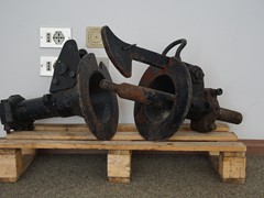 Ein kleines Museum mit historischen Exponaten, wie diese Trompeten Kupplung...
