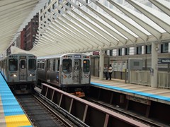 Die Station "Washington / Wabash" wurde neu gestaltet