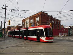 Broadview / Dundas Linie 504 B