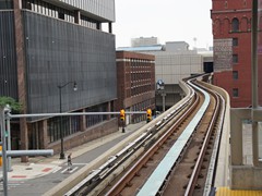 Einfahrt in die Station Huntington Place