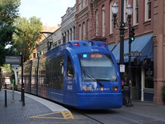 Station Yamhill Street. Wagen 408 Typ 4 von Siemens