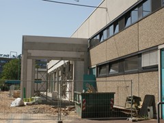 ....Verlängerung einiger Hallengleise erforderlich.
