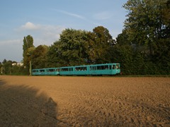 Seit 1978 die Stadtbahn Zentralwerkstatt nach Rödelheim verlegt wurde, ist sie über die Betriebsstrecke, die durch die Praunheimer Felder führt erreichbar.