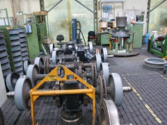 Eine zentrale Rolle spielt die Räderwerkstatt. Hier en paar "Felgen".