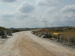 Blick von der Strecke die nach Bad Homburg führt hoch zum Riedberg.