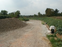 Vom westlichen Brückenportal Blick Richtung Niederursel