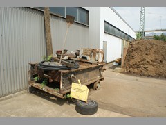 Eine alte (mobile) Gleisbiegemaschine