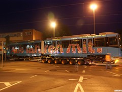 U-5 Wagen 602, als 601 bekelbt auf dem Weg zur großen Präsentation auf den Gleisen der Hafenbahn.