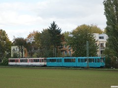 Der nächste Schlepp-Verband durch die Felder auf dem Weg zur Stzw.