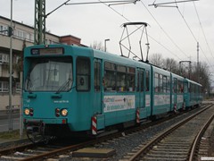 ....diesmal schleppt ein Ptb einen U2 Wagen nach Eckenheim zur Abstellung.