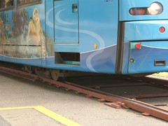 Details einer Überfahrt der Weiche mit S-Wagen 232