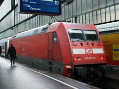 E 101 077-6 in Stuttgart