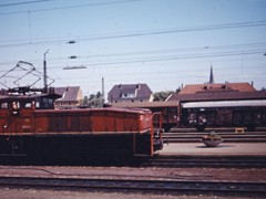 E160 011-3