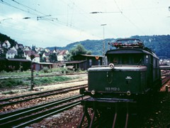 E193 wartet auf den nächsten Schub Job am Alb Aufstieg