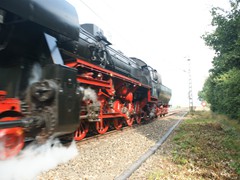 BR 052 Richtung Bad Homburg auf der Taunusbahn anlässlich des Bahnhofsfestes in Wehrheim
