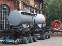 Güterwagen Straßentransport Ost So etwas gibt es auch nicht mehr. Gab es aber einmal in F-Rödelheim für's Stöffche