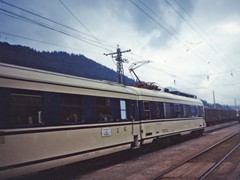 4010 in Saphirblau / Beige