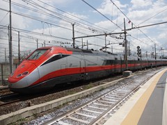 FS ETR 500 als Frecciarossa bei Neapel