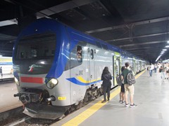 ETR 94 83 Triebzug im Regionalbahnhof Gabrialdi