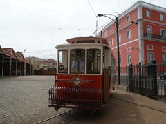 ...Straßenbahn.
