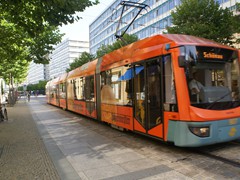 907
