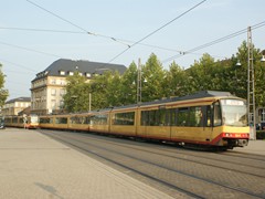 Die S-Bahn fährt vor...