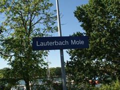 Das andere, äußerste Ende der Rügschen BäderBahn ist recht unspektakulär es endet in Lauterbach Mole....