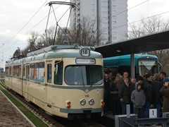 Eröffnungsgedränge an der Endstation Gravensteinerplatz