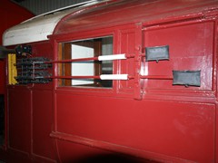 Die Stromabnehmer dienten bei den Kabelbahnwagen der Stromversorgung der Beleuchtung.