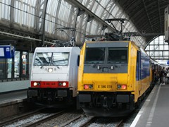 E 186 Mietlok und eine E186 der NLS