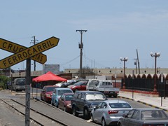 Die infrastruktur ist weitestgehend erhalten. Rechts der Bahnhof der Strecke Arica - Tacna