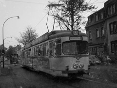 Kurz vor der Haltestelle Kreuzstraße Richtung Berkersheim